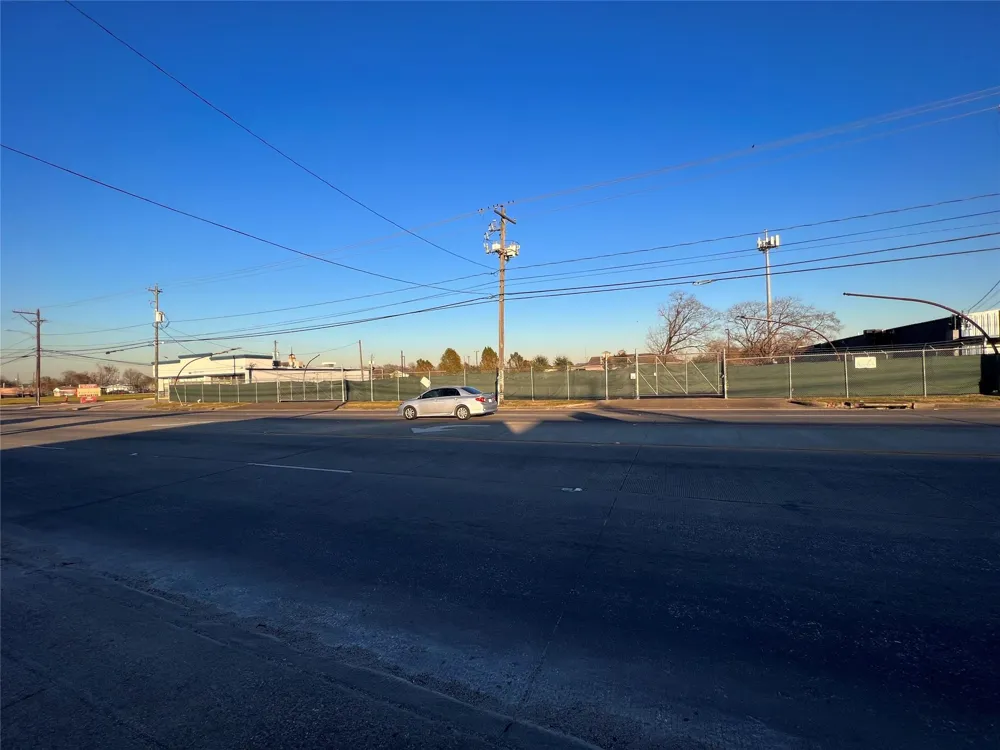 1811 Shaver Street Pasadena, TX 77502