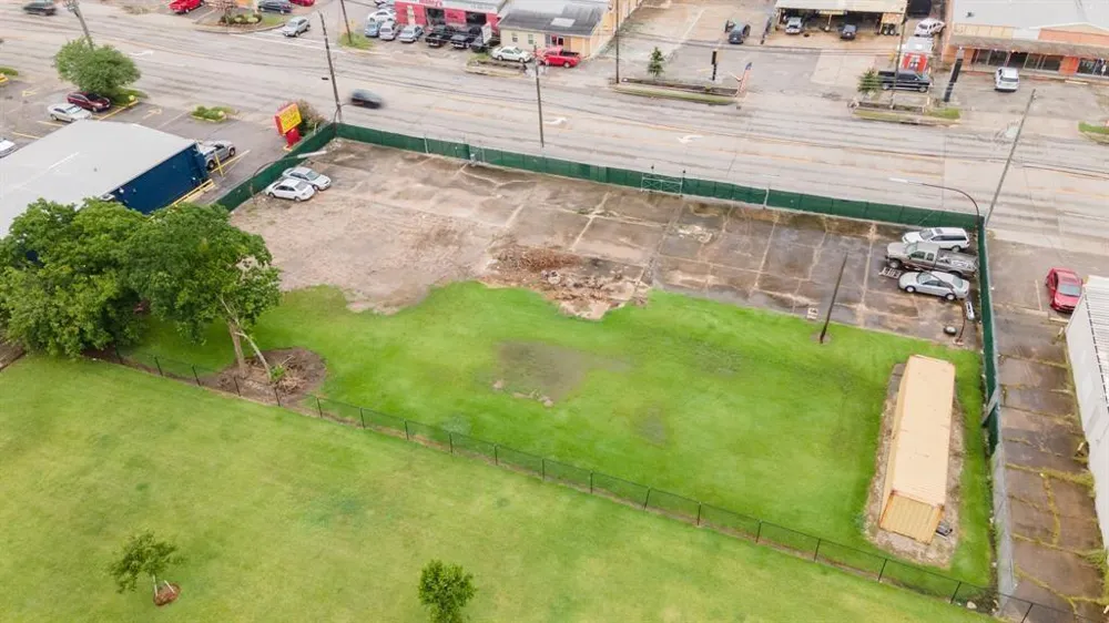 1811 Shaver Street Pasadena, TX 77502