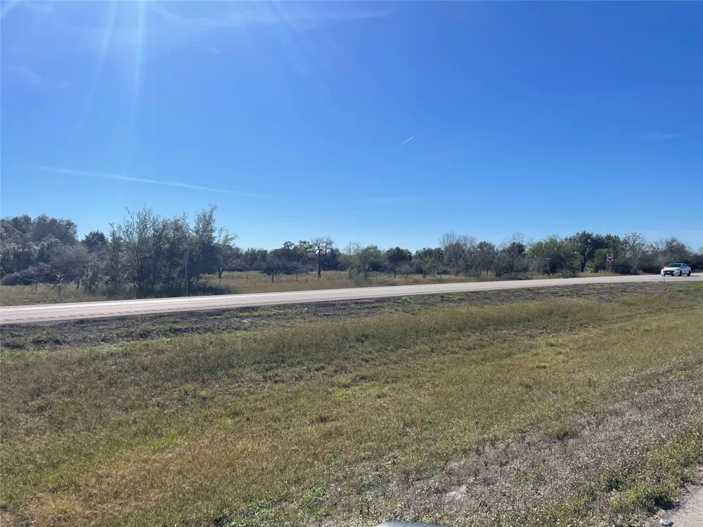 8431 Us-59 South Victoria, TX 77905