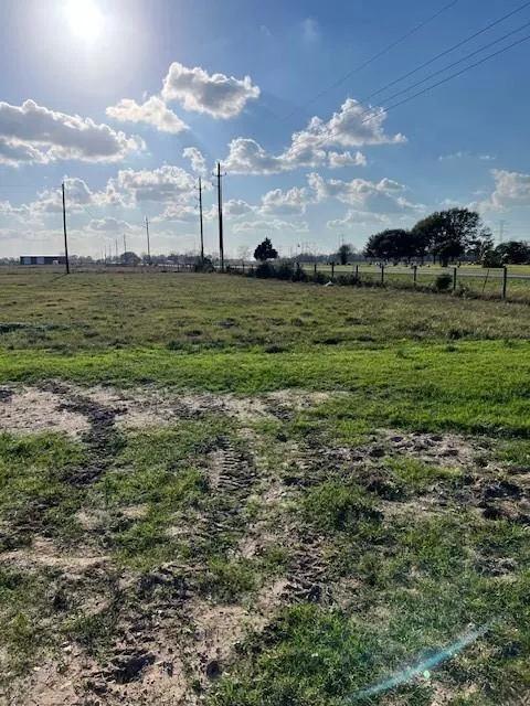 11401 Fm 1994 Guy, TX 77444