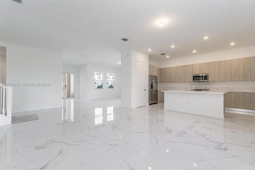 12289 SW 43rd St #0 Davie, FL 33330