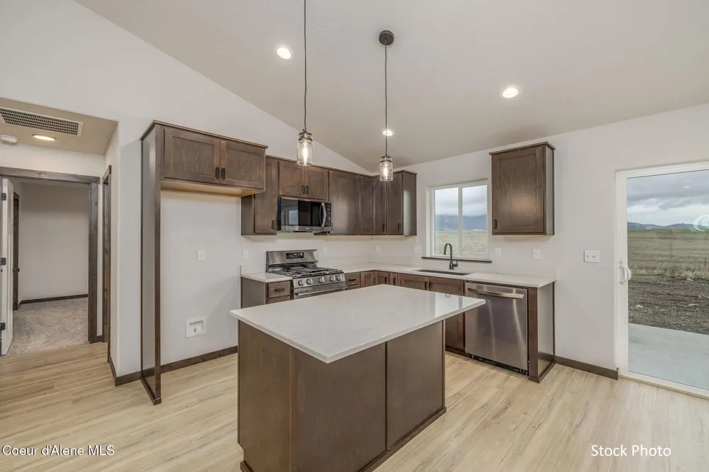 6835 W DALTREY WAY Rathdrum, ID 83858