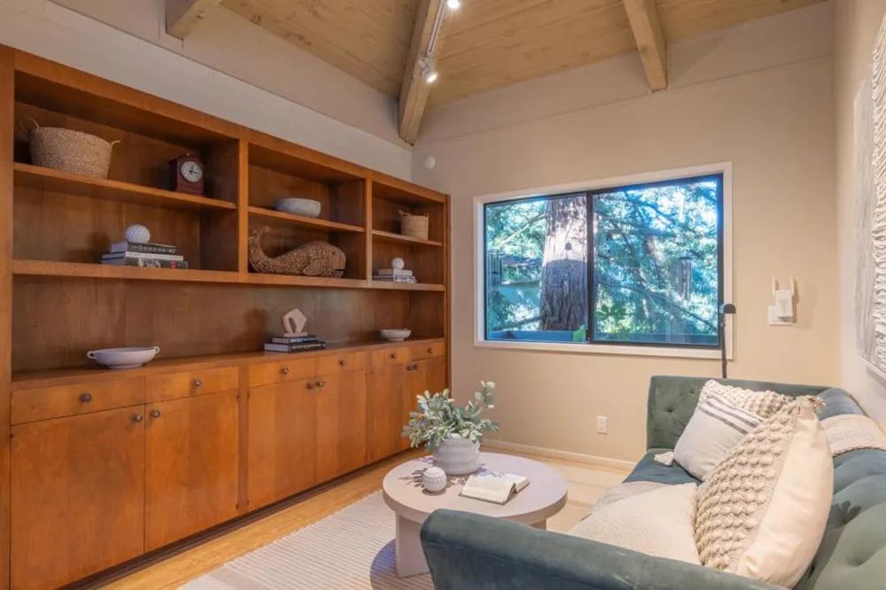 1125 Alta Mesa Road Monterey, CA 93940