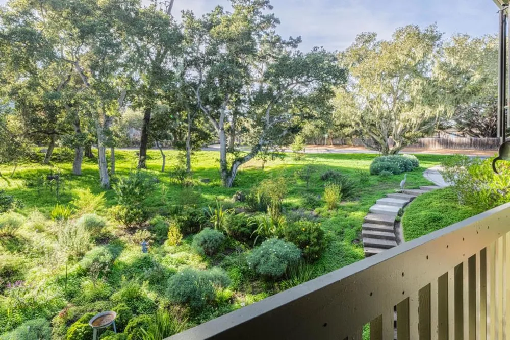 1125 Alta Mesa Road Monterey, CA 93940
