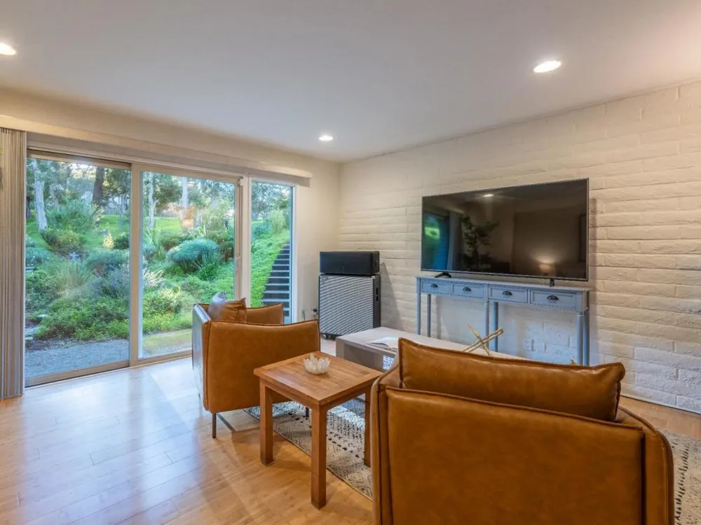 1125 Alta Mesa Road Monterey, CA 93940