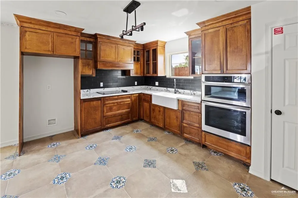 1412 E Karen Drive #A Alton, TX 78573