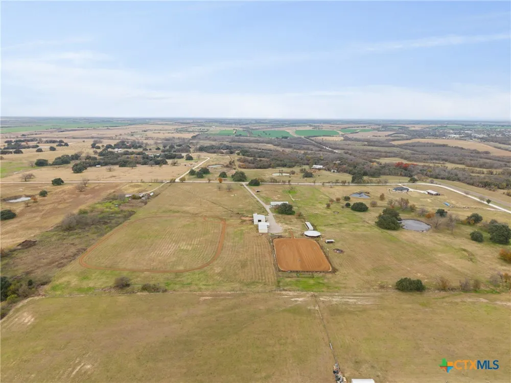452 County Road 470 Chilton, TX 76632
