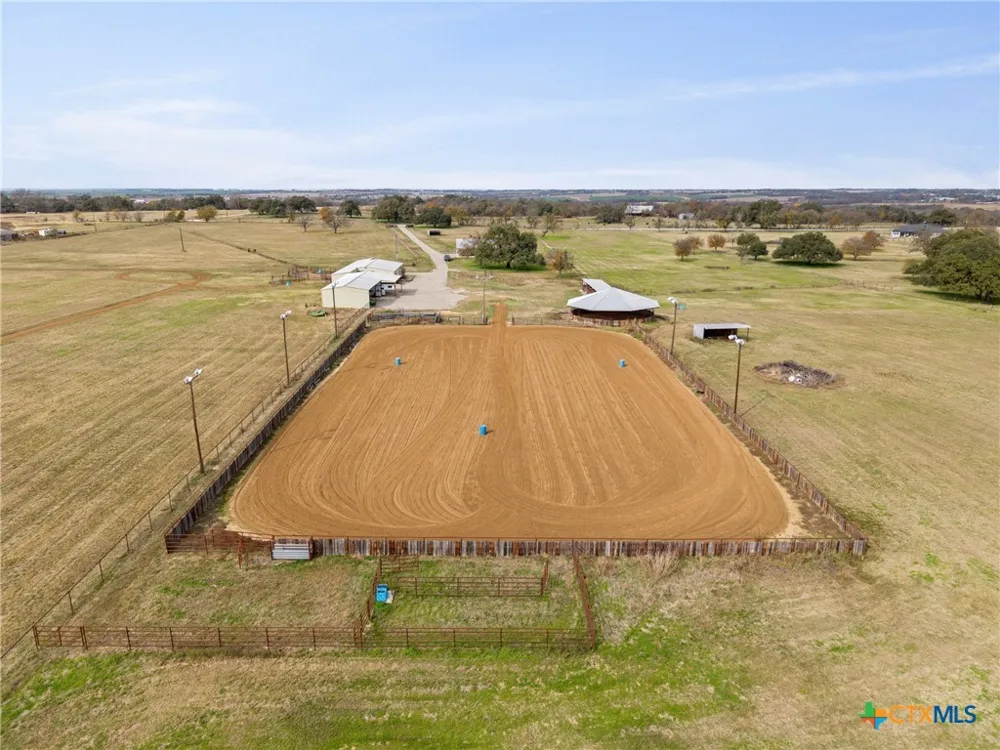 452 County Road 470 Chilton, TX 76632