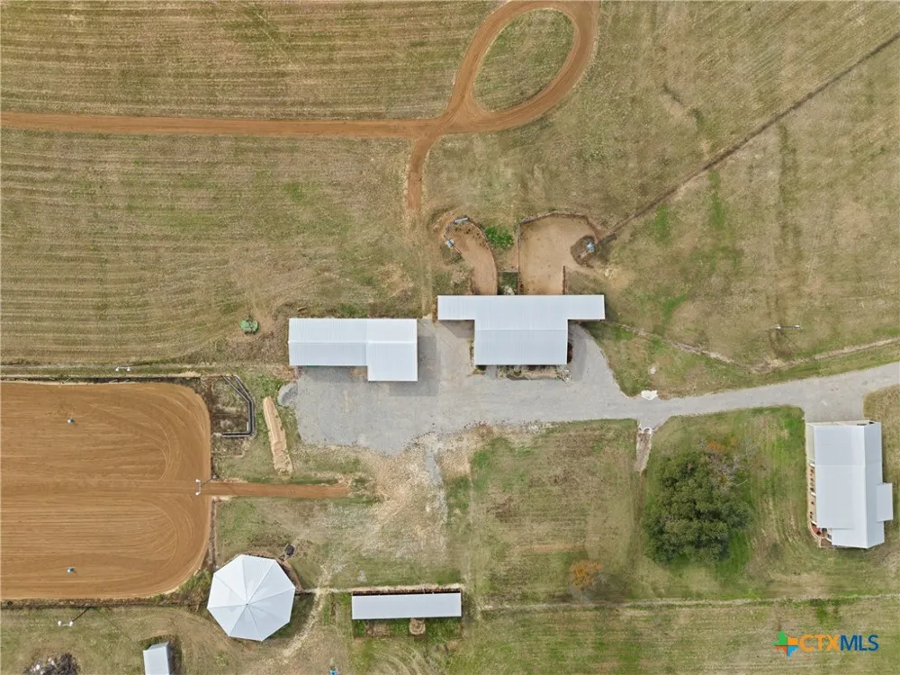 452 County Road 470 Chilton, TX 76632