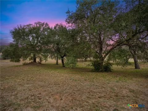 101 Pin Oak Circle