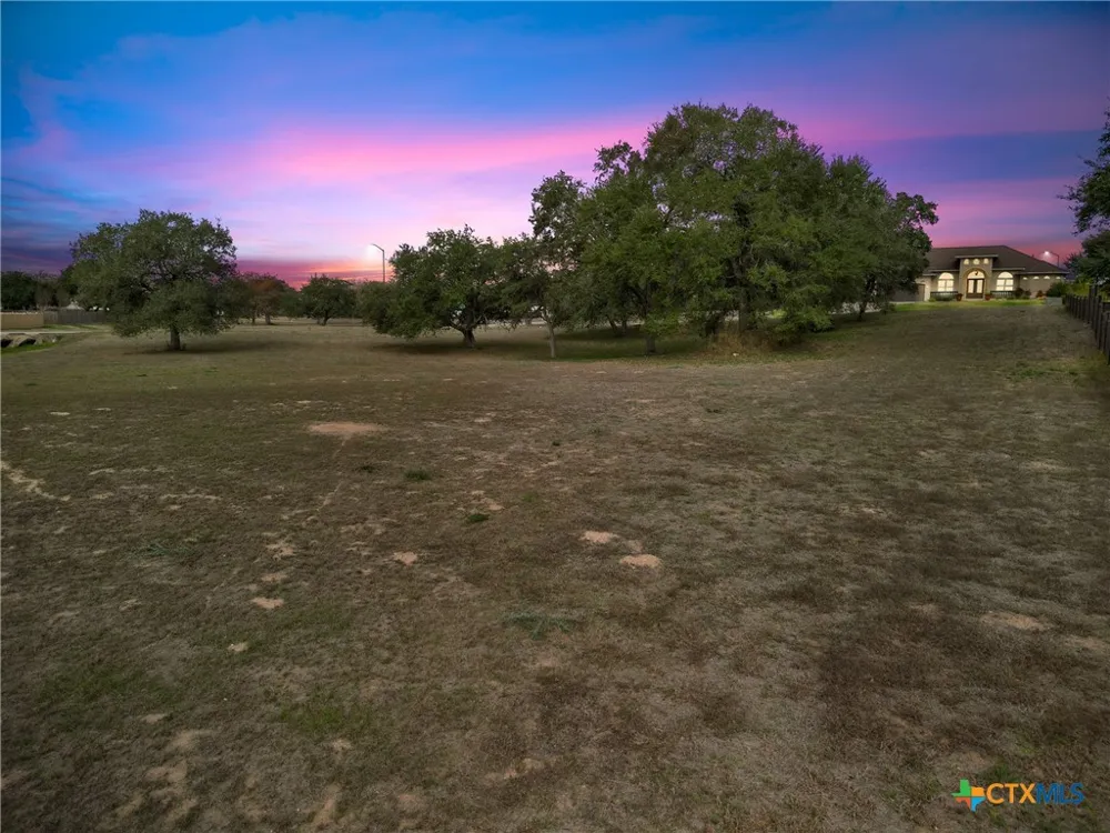 101 Pin Oak Circle Cuero, TX 77954