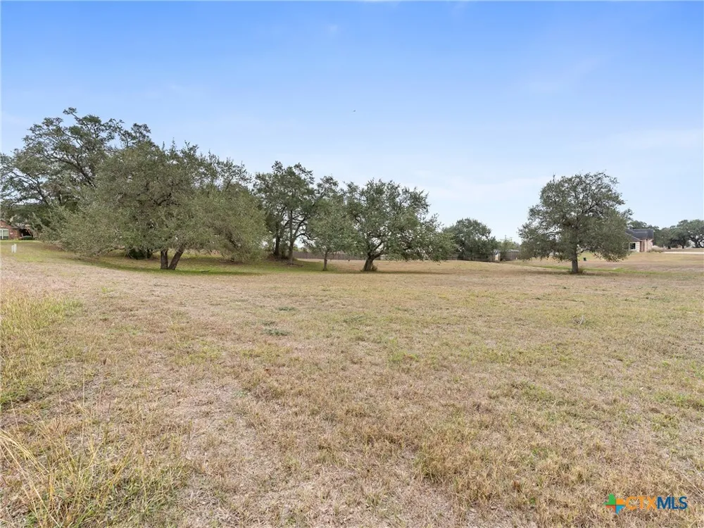 101 Pin Oak Circle Cuero, TX 77954