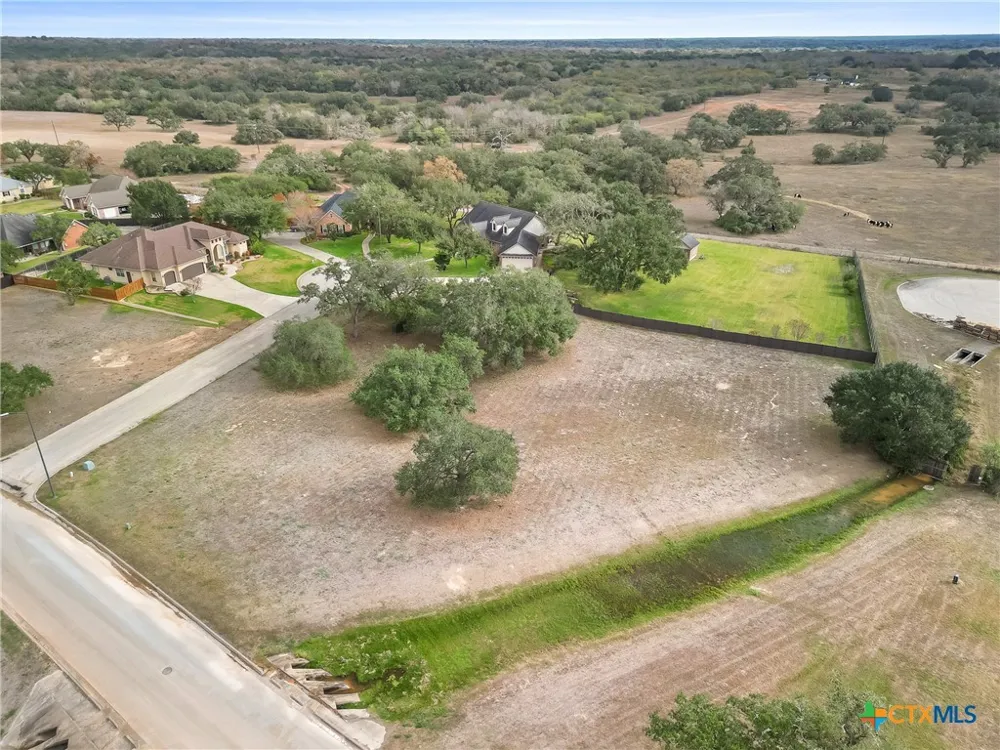 101 Pin Oak Circle Cuero, TX 77954