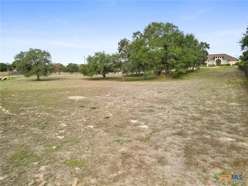 101 Pin Oak Circle Cuero, TX 77954