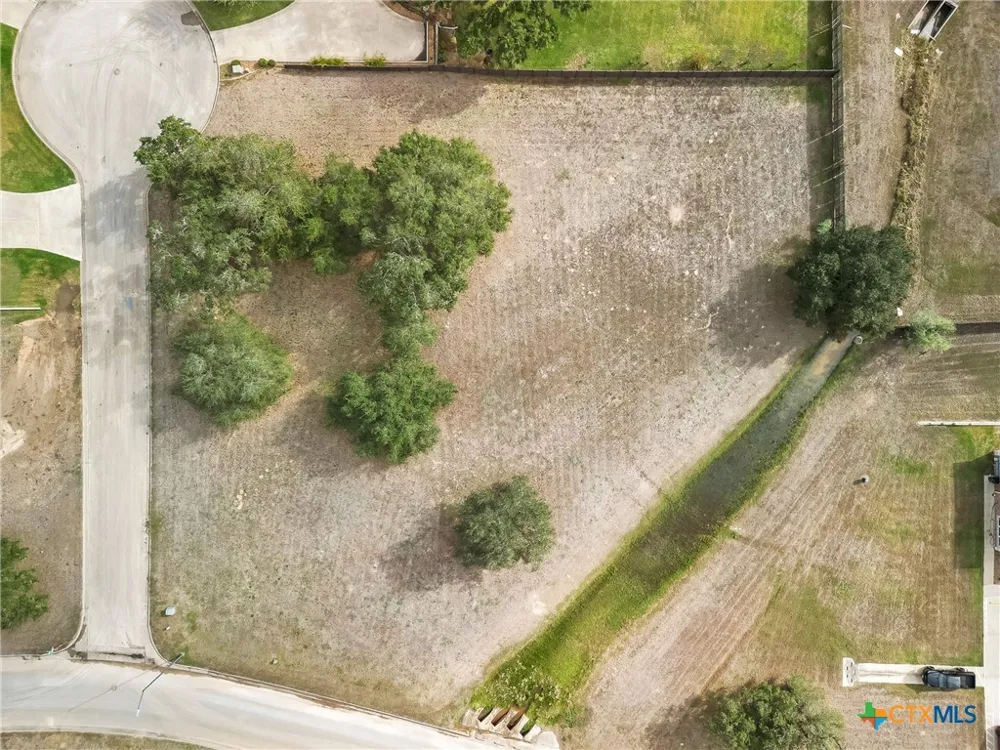 101 Pin Oak Circle Cuero, TX 77954