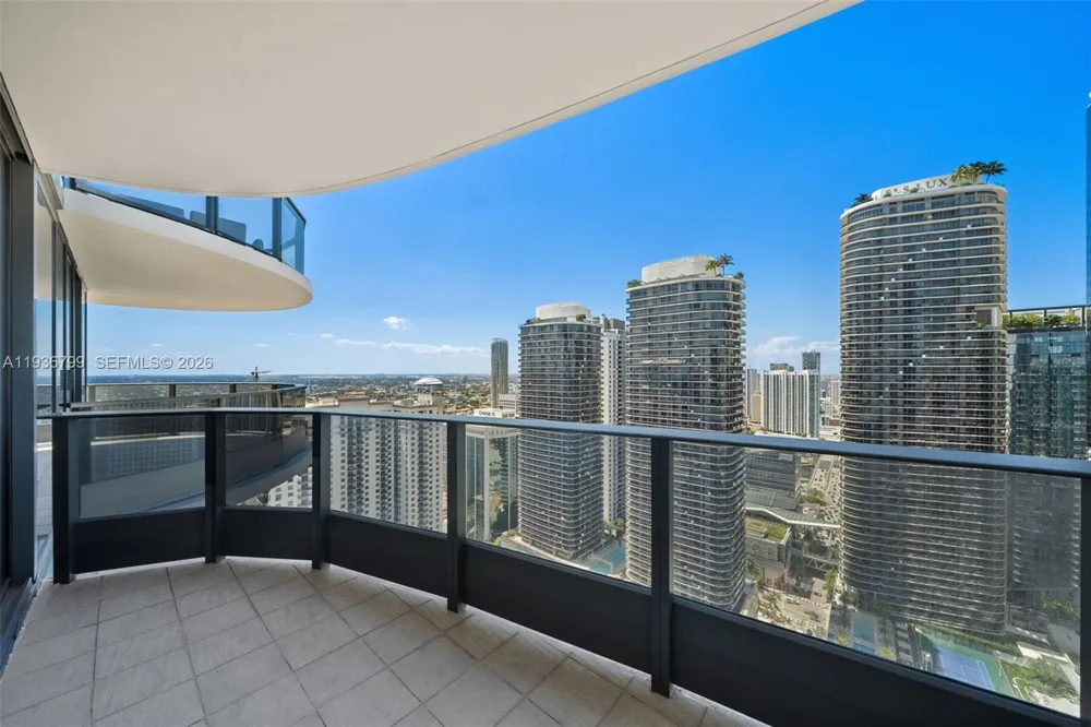 1000 Brickell Plz #4212 Miami, FL 33131