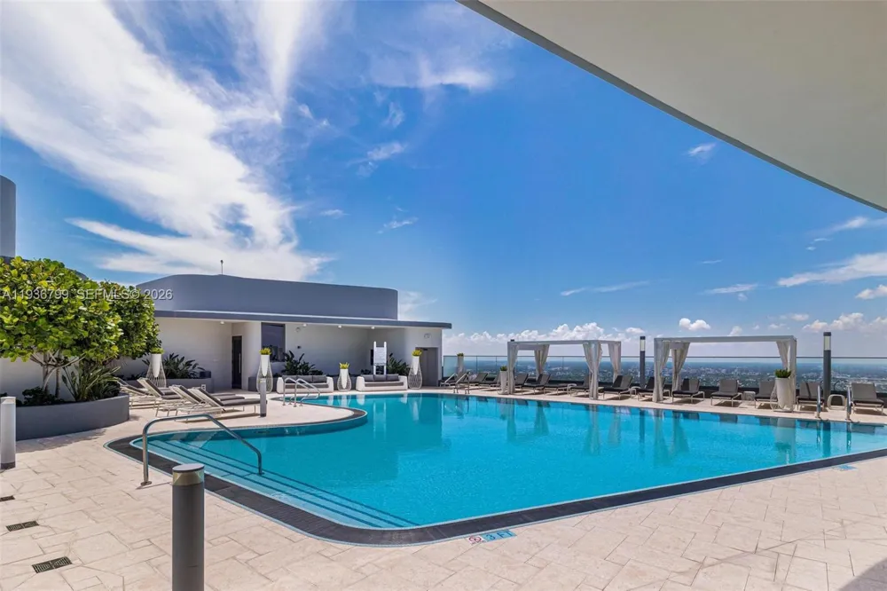 1000 Brickell Plz #4212 Miami, FL 33131