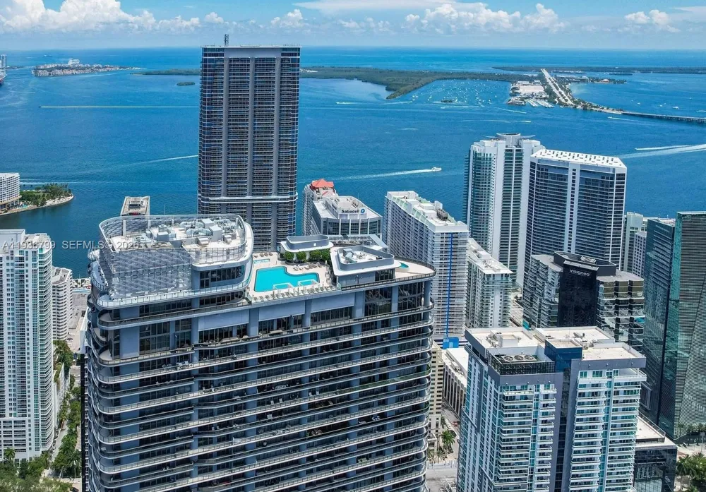 1000 Brickell Plz #4212 Miami, FL 33131
