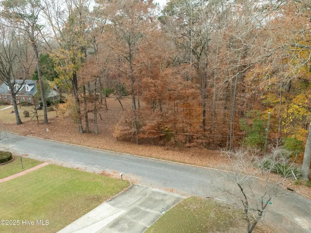 203 W Woodlawn Drive Williamston, NC 27892
