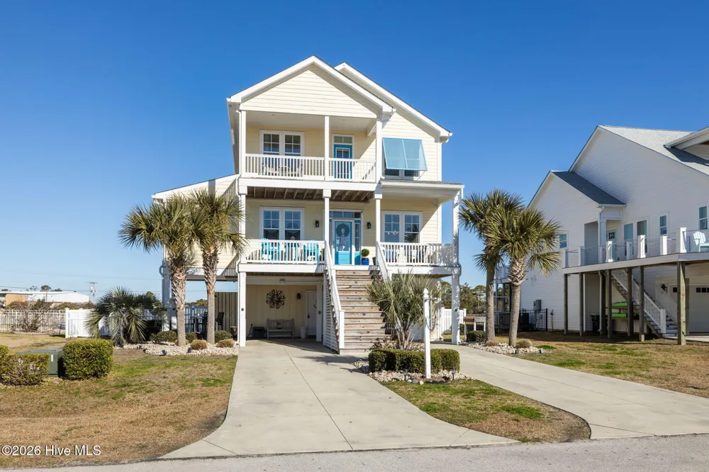 127 Sound Point Drive Harkers Island, NC 28531