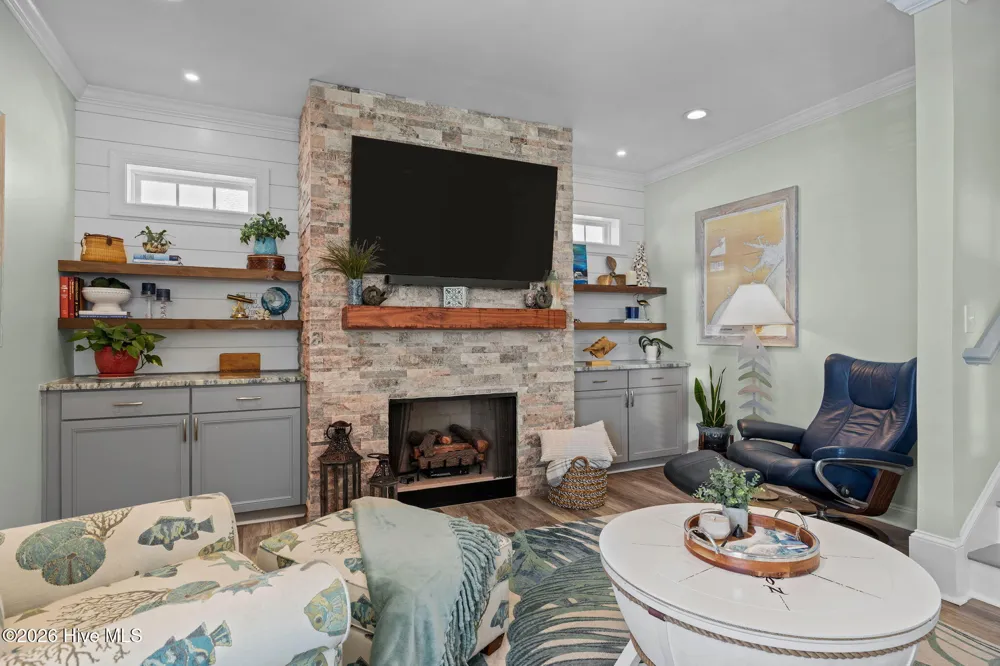 127 Sound Point Drive Harkers Island, NC 28531