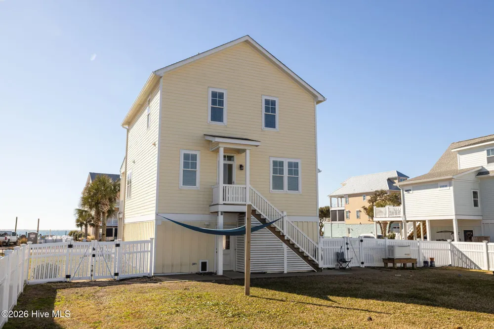 127 Sound Point Drive Harkers Island, NC 28531