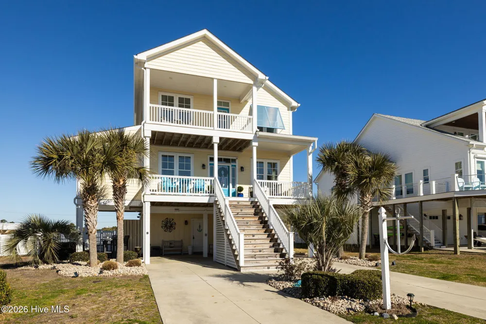 127 Sound Point Drive Harkers Island, NC 28531