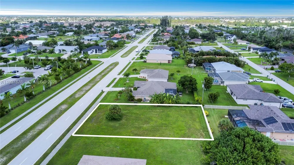 1821 Savona Pkwy W Cape Coral, FL 33914