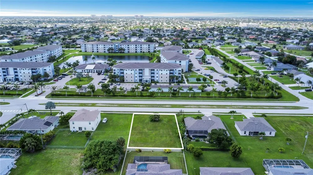 1821 Savona Pkwy W Cape Coral, FL 33914