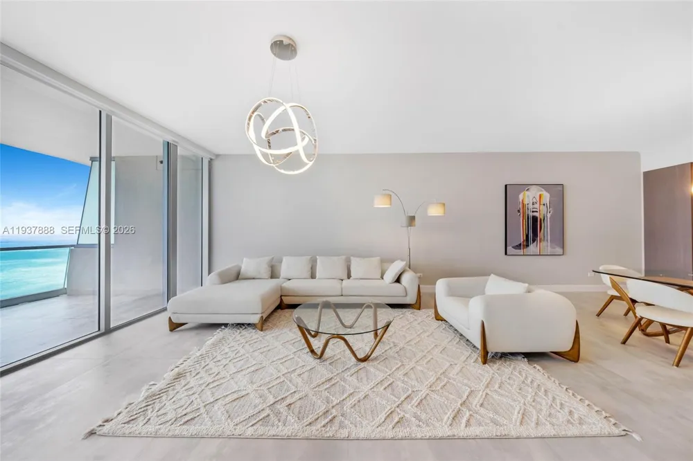 18501 Collins Ave #2502 Sunny Isles Beach, FL 33160