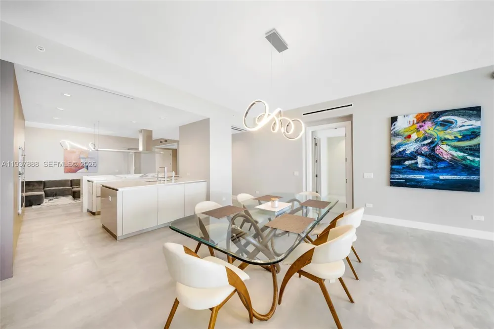 18501 Collins Ave #2502 Sunny Isles Beach, FL 33160