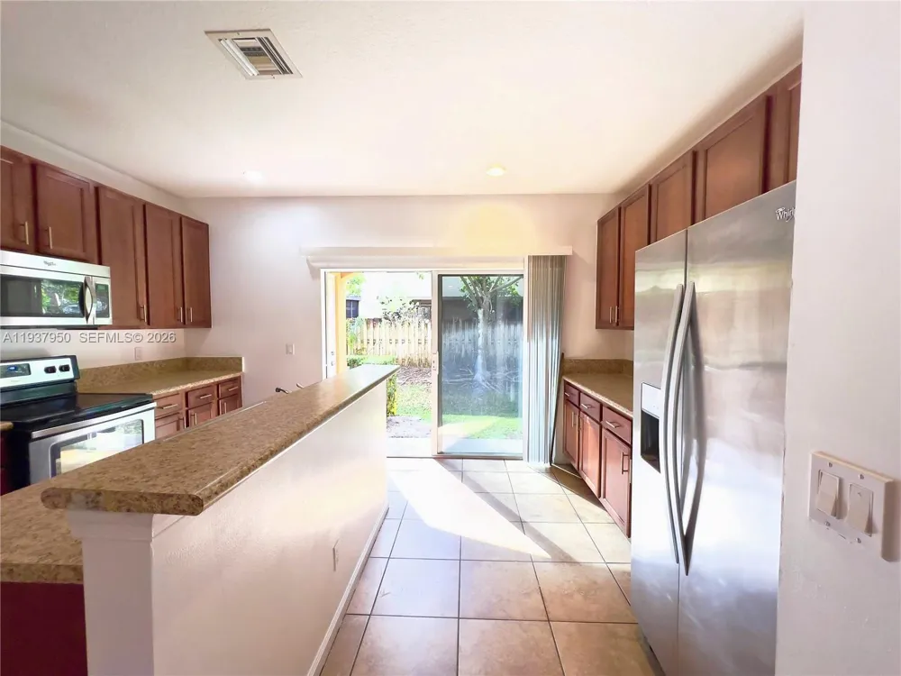 5906 Woodlands Blvd Tamarac, FL 33319