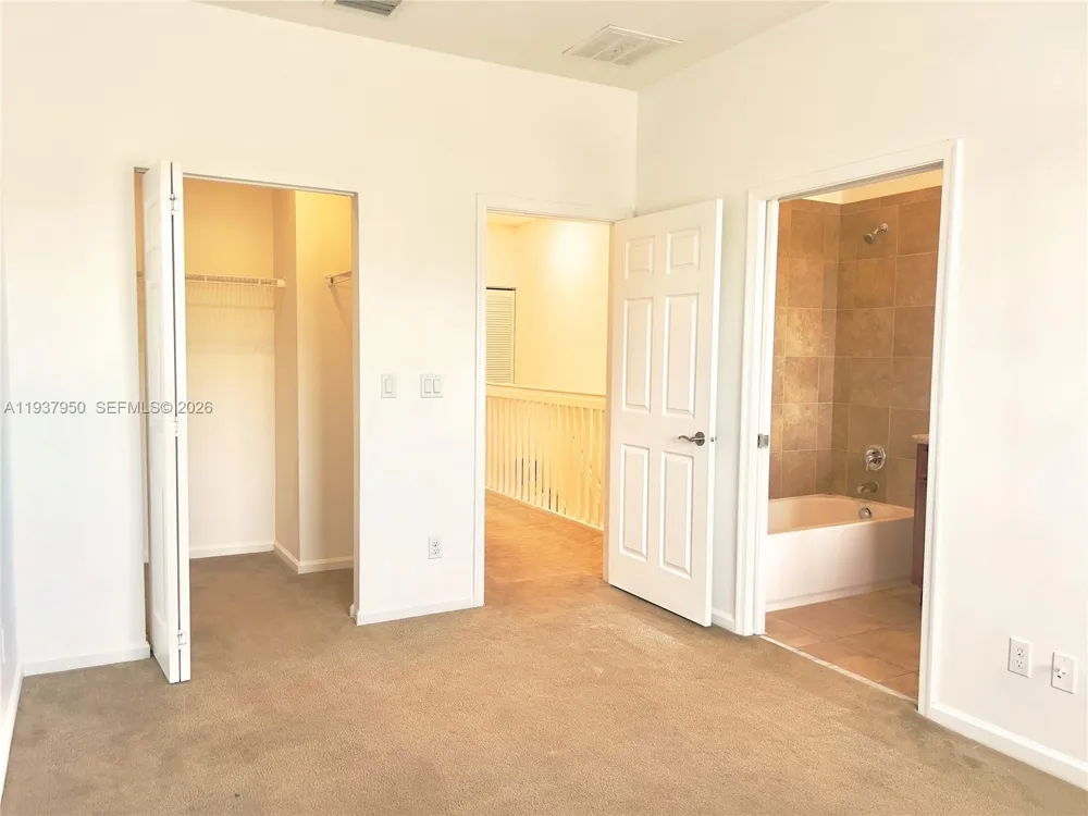 5906 Woodlands Blvd Tamarac, FL 33319