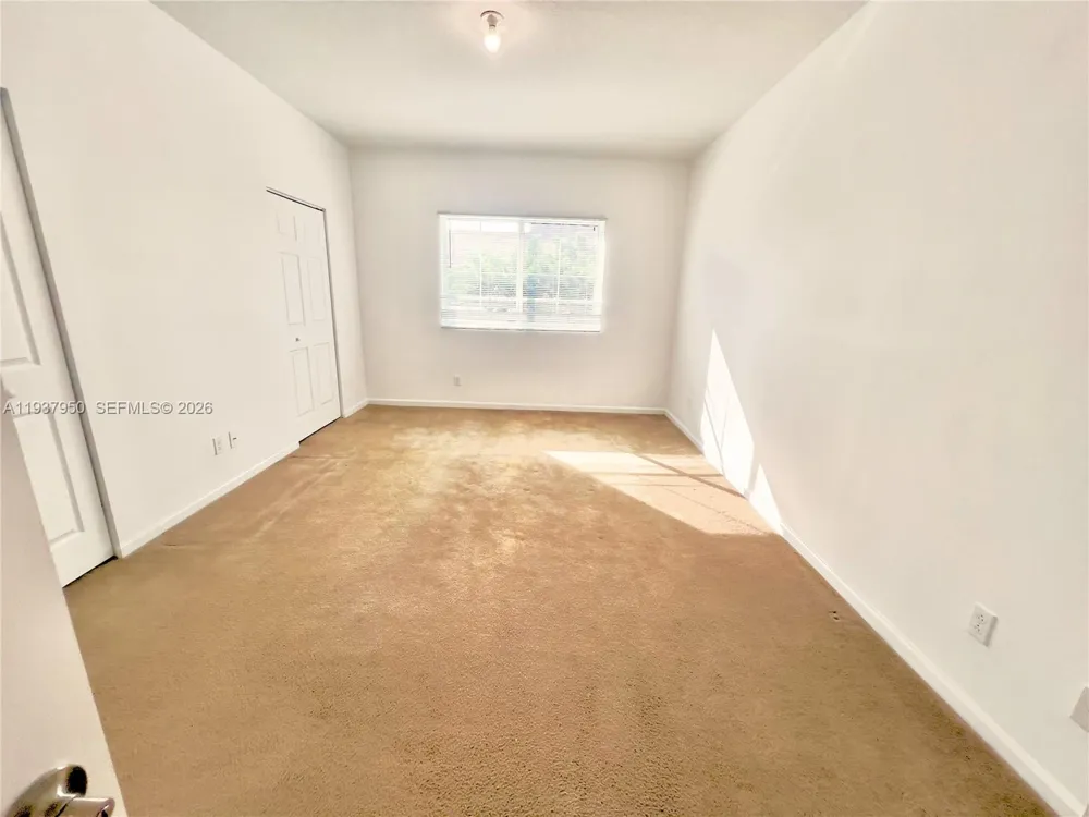 5906 Woodlands Blvd Tamarac, FL 33319