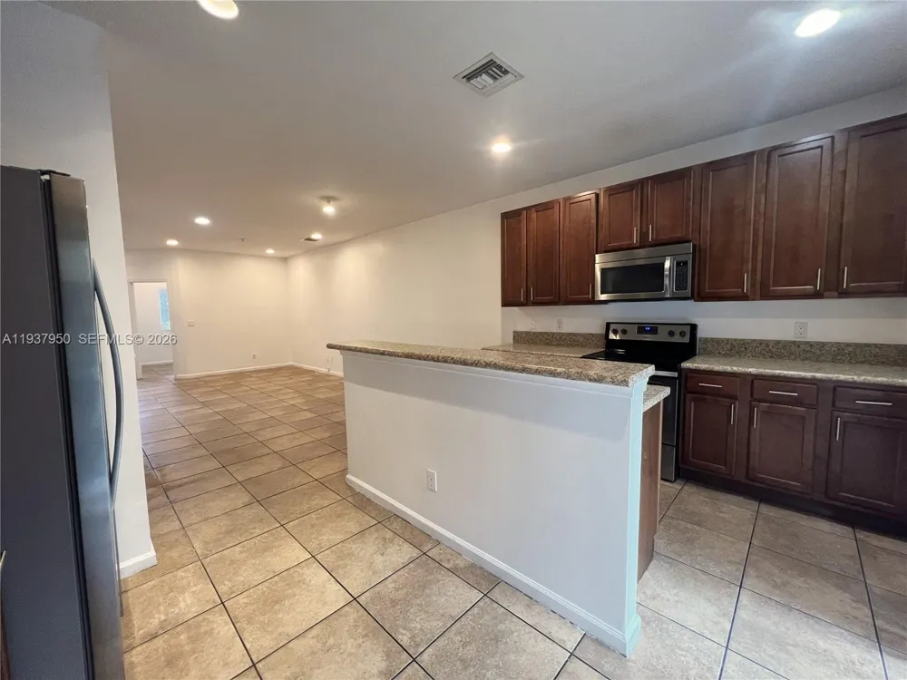 5906 Woodlands Blvd Tamarac, FL 33319