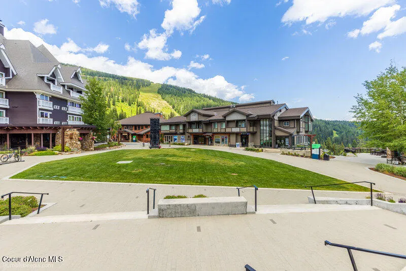 614 Telemark Road Sandpoint, ID 83864