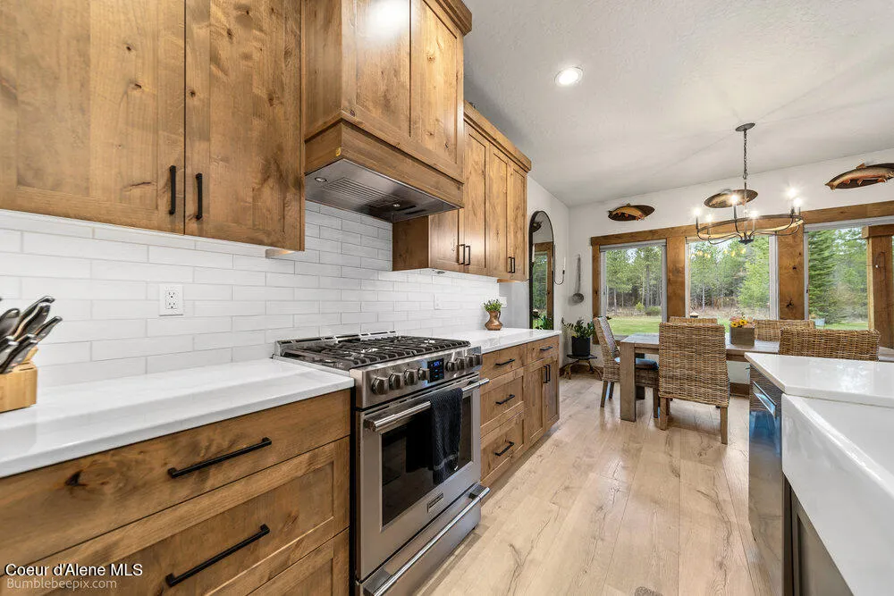 29131 Hindman Street Athol, ID 83801