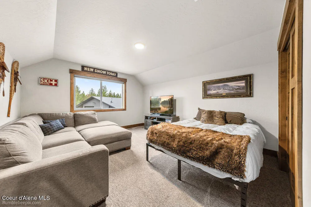 29131 Hindman Street Athol, ID 83801