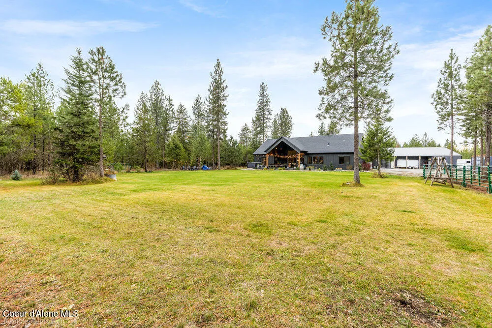29131 Hindman Street Athol, ID 83801