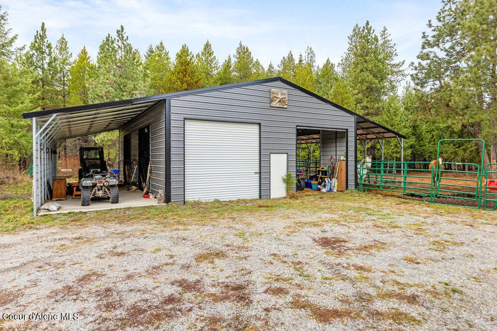 29131 Hindman Street Athol, ID 83801