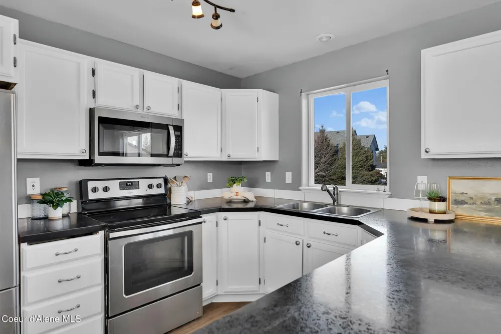 406 W 22ND AVENUE Post Falls, ID 83854
