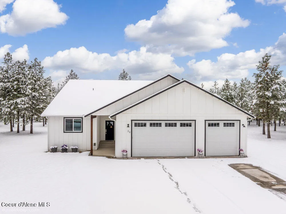 39 James Way Oldtown, ID 83822