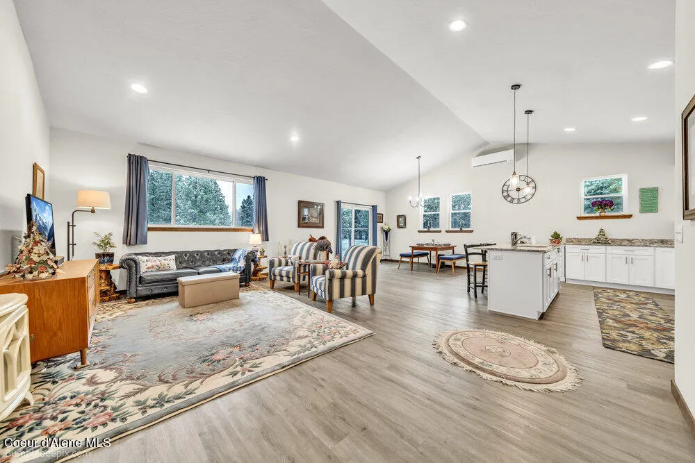 39 James Way Oldtown, ID 83822
