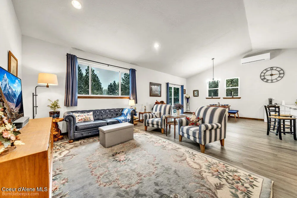 39 James Way Oldtown, ID 83822