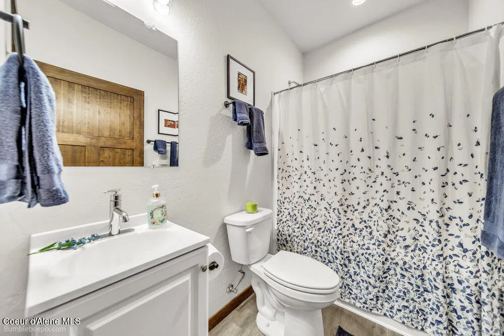 39 James Way Oldtown, ID 83822
