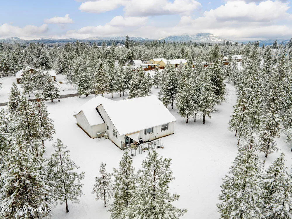 39 James Way Oldtown, ID 83822