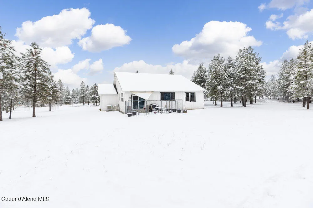 39 James Way Oldtown, ID 83822
