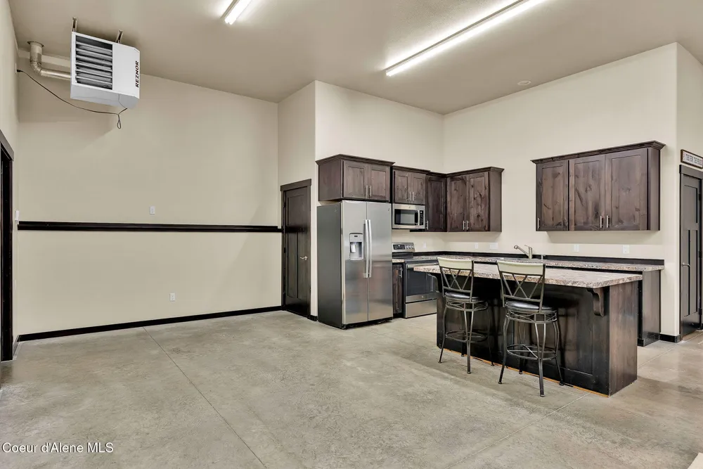 42 Seneacquoteen Drive Priest River, ID 83856