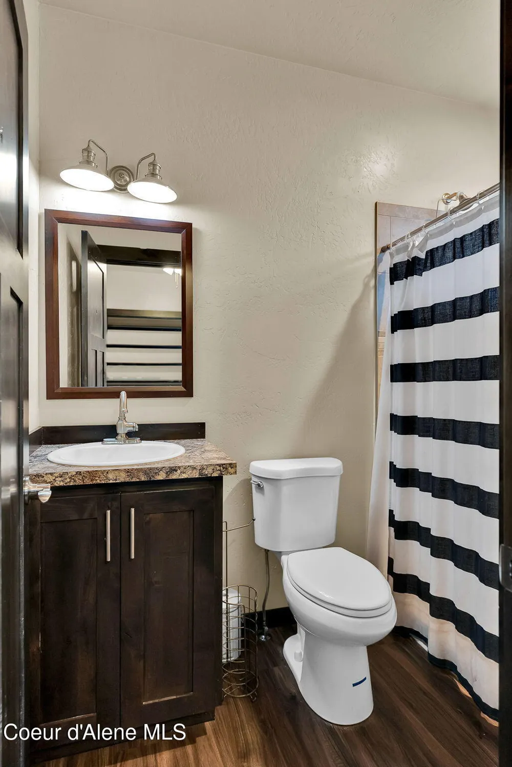 42 Seneacquoteen Drive Priest River, ID 83856