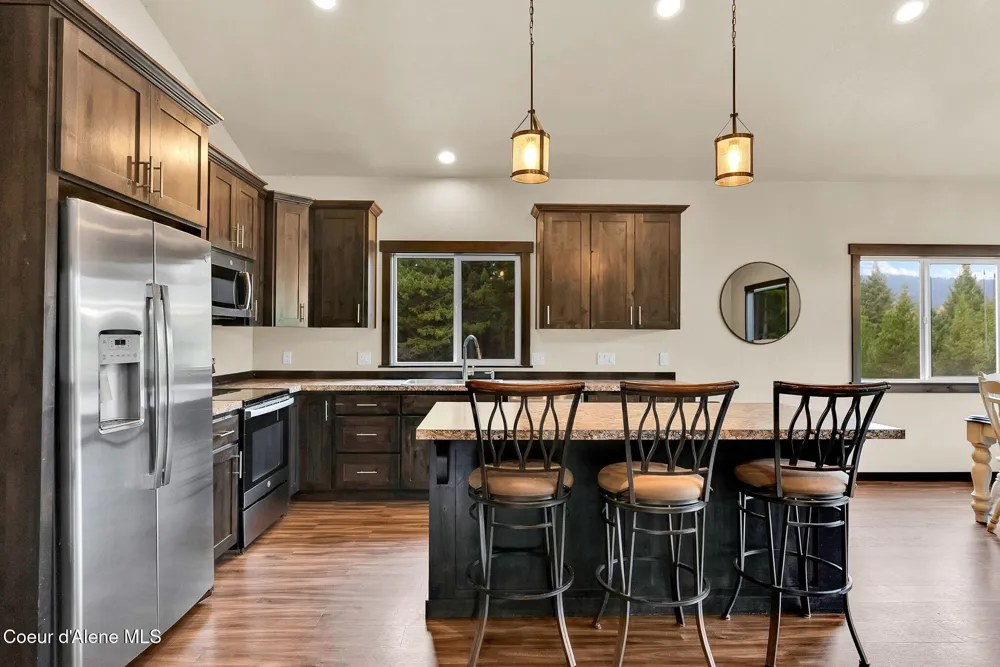 42 Seneacquoteen Drive Priest River, ID 83856